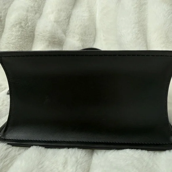 Coach Parker Top Handle Bag, Black Leather, Crossbody bag, Satchel - Picture 5 of 12